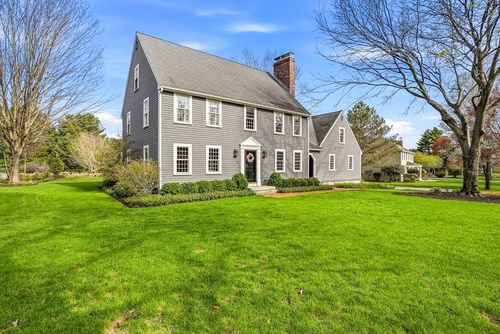17 Alprilla Farm Rd, Hopkinton, MA, 01748-1923 | Card Image