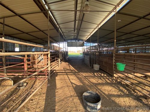 518 N Mount Calvary Rd, Hendrix, OK, 74741-1126 | Card Image