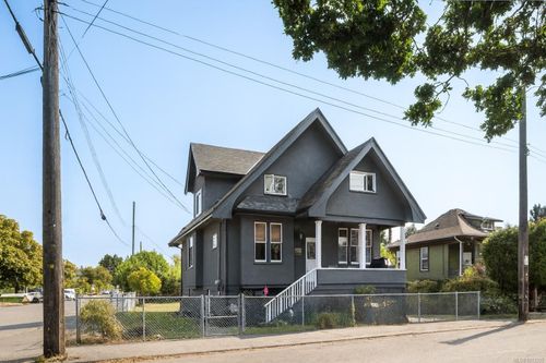 2393 Eastdowne Rd, Oak Bay, BC, V8R5P6 | Card Image