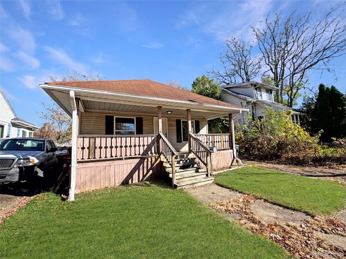 1517 Tacoma St, Flint, MI, 48503-3785 | Card Image