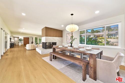 1908 Lyans Dr, La Canada Flintridge, CA, 91011-1535 | Card Image