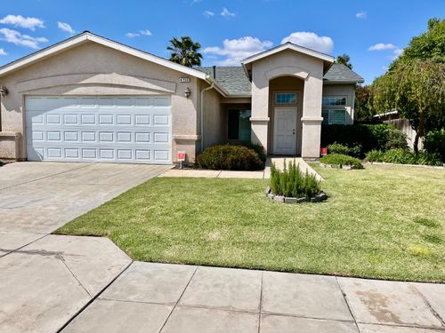 4752 W Fremont Ave, Fresno, CA, 93722-8434 | Card Image