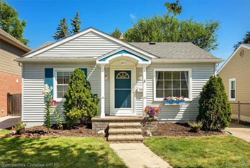 307 Marlin Ave, Royal Oak, MI, 48067-1323 | Card Image