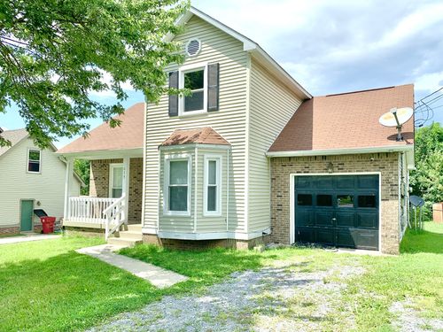 615 Doane Dr, Clarksville, TN, 37042-1810 | Card Image