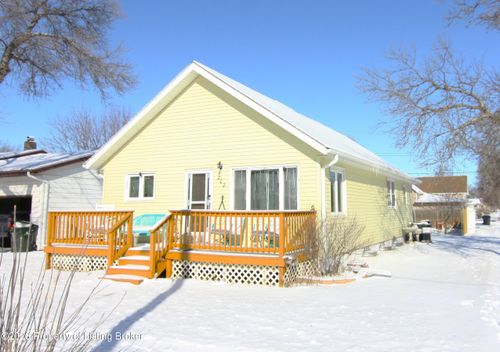 202 2nd Ave Nw, Hazen, ND, 58545-4318 | Card Image