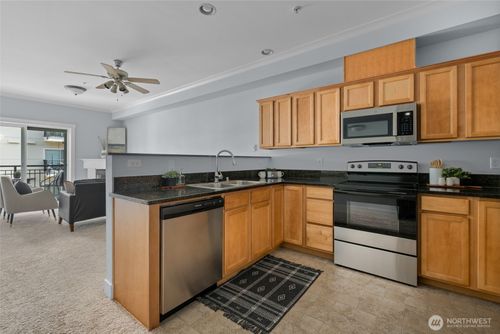 415-1015 Railroad Ave, Bellingham, WA, 98225-0600 | Card Image