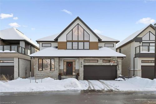 18-972 Stonecliffe Walk, Kitchener, ON, N2P0K5 | Card Image