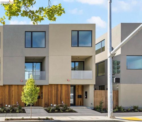 4037 Park Blvd, Oakland, CA, 94602-1117 | Card Image