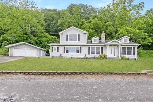 2 Nykun Ln, Great Meadows, NJ, 07838-2519 | Card Image