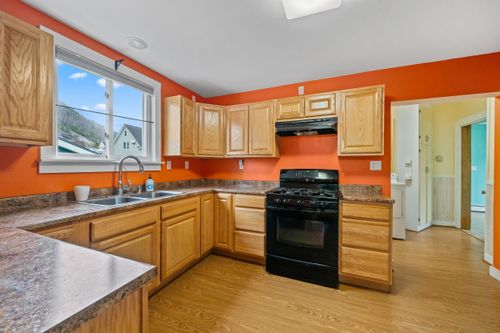 116 Sessions Street, Berlin, NH, 03570 | Card Image