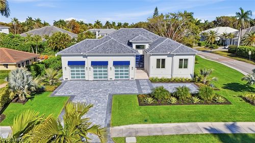 623 Park Shore Dr, NAPLES, FL, 34103-3561 | Card Image