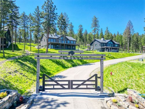 16 Blacktail Ct, Lakeside, MT, 59922-7600 | Card Image