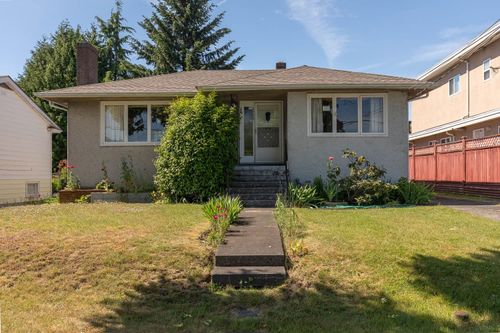 7759 14th Avenue, Burnaby, BC, V3N2A8 | Card Image