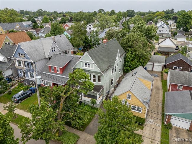 204 Woodside Ave, Home with 6 bedrooms, 2 bathrooms and null parking in Buffalo NY | Image 5