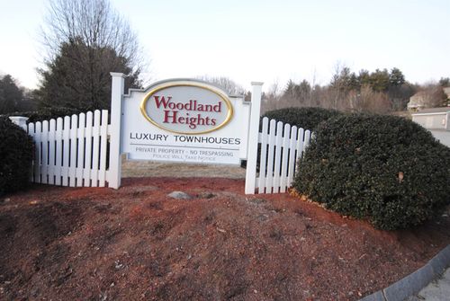 75 Overlook Circle, Hudson, NH, 03051 | Card Image