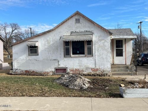 710 3rd Avenue E, Mobridge, SD, 57601 | Card Image