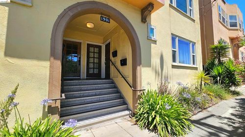 3-1901 Parker St, Berkeley, CA, 94704-3206 | Card Image
