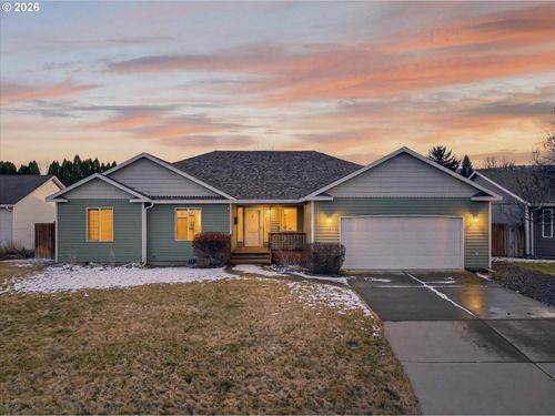 2410 E N Ave, La Grande, OR, 97850-3856 | Card Image