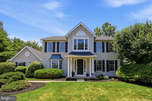 3002 Stuart Way, LANSDALE, PA, 19446-5820 | Card Image