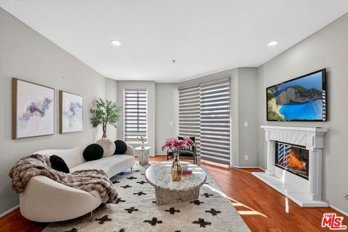 405-333 Westminster Avenue, Los Angeles, CA, 90020 | Card Image