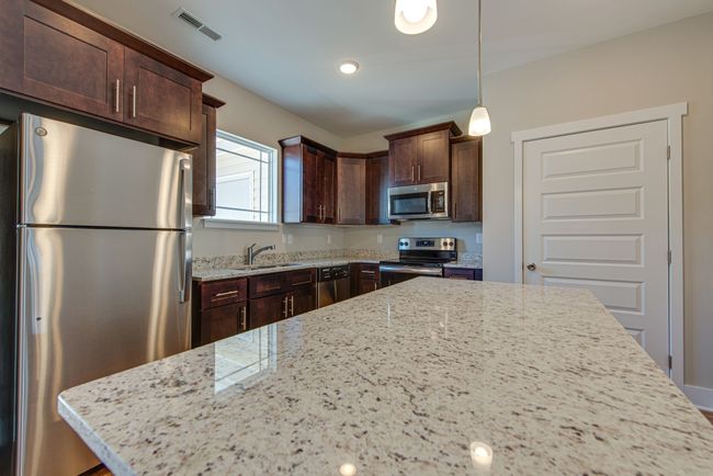 3010 Coriander Dr, Townhouse with 2 bedrooms, 3 bathrooms and 2 parking in Spring Hill TN | Image 6