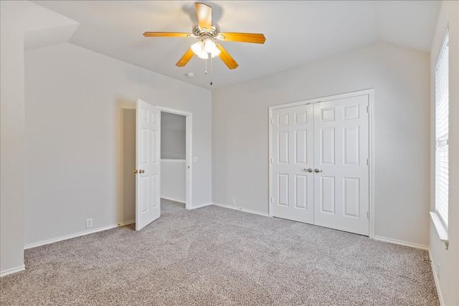 Upstairs bedoom 1 with new carpet | Image 28