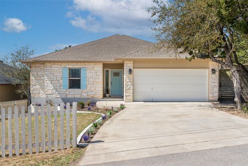 17219 Oak Cliff Cir, Dripping Springs, TX, 78620-2506 | Card Image