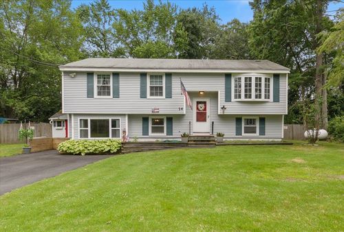 14 Dyer Ave, Salem, NH, 03079-2569 | Card Image