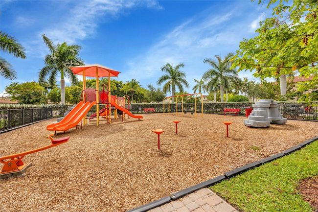15037 Sw 174 Th St, House other with 4 bedrooms, 4 bathrooms and null parking in Miami FL | Image 23