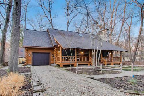 4054 Choctaw Trl, New Buffalo, MI, 49117-9010 | Card Image
