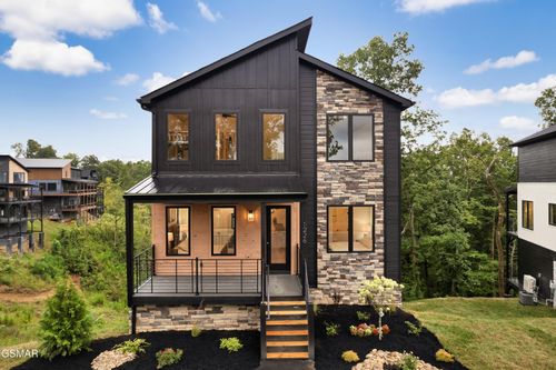 1226 Reedmont Way, Sevierville, TN, 37876 | Card Image