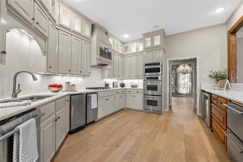 3740 Chimney Ridge Dr, Waco, TX, 76708-2368 | Card Image