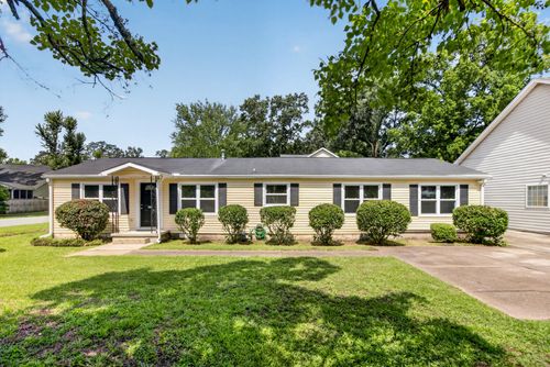 8805 Antler Drive, North Charleston, SC, 29406 | Card Image