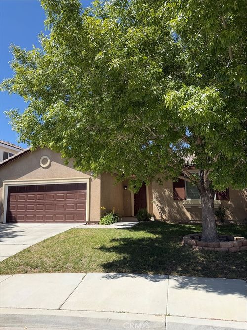 15678 Inca Way, Victorville, CA, 92395-5515 | Card Image