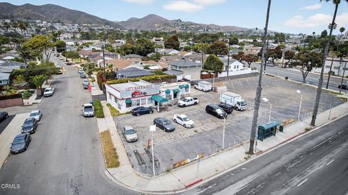 2261 E Thompson Blvd, Ventura, CA, 93001-3571 | Card Image