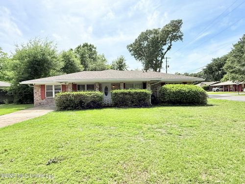 331 Greenwood Dr, Biloxi, MS, 39531-3009 | Card Image