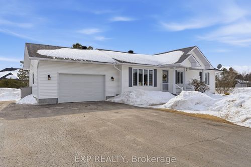 2174 Lemery Street, Clarence Rockland, ON, K0A1E0 | Card Image