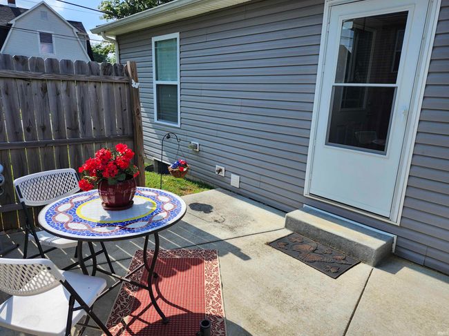 Private patio area.... | Image 26