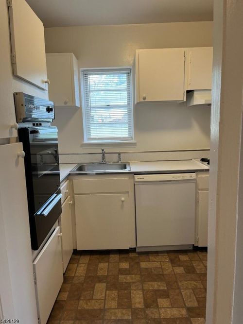 2d-354 S Orange Ave, South Orange, NJ, 07079-2549 | Card Image