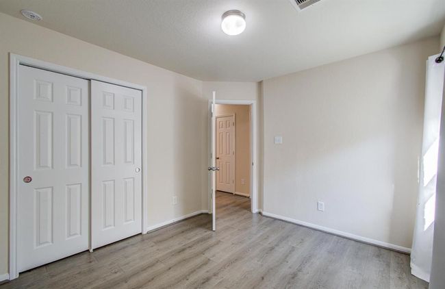 another view of third bedroom. | Image 34