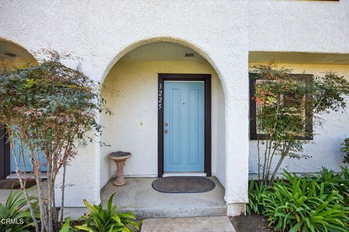 3225 Kelp Ln, Oxnard, CA, 93035-1693 | Card Image