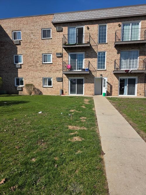 162-161 W Elk Trl, Carol Stream, IL, 60188-9378 | Card Image