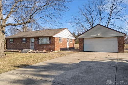 1102 N Heincke Road, Miamisburg, OH, 45342 | Card Image