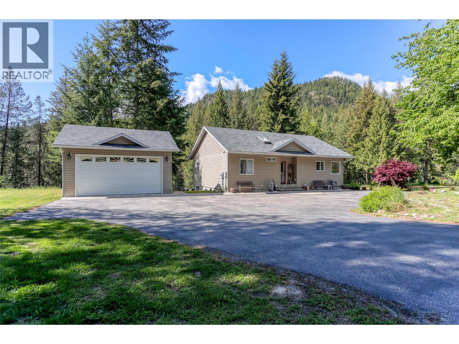 Residential in South Slocan 5