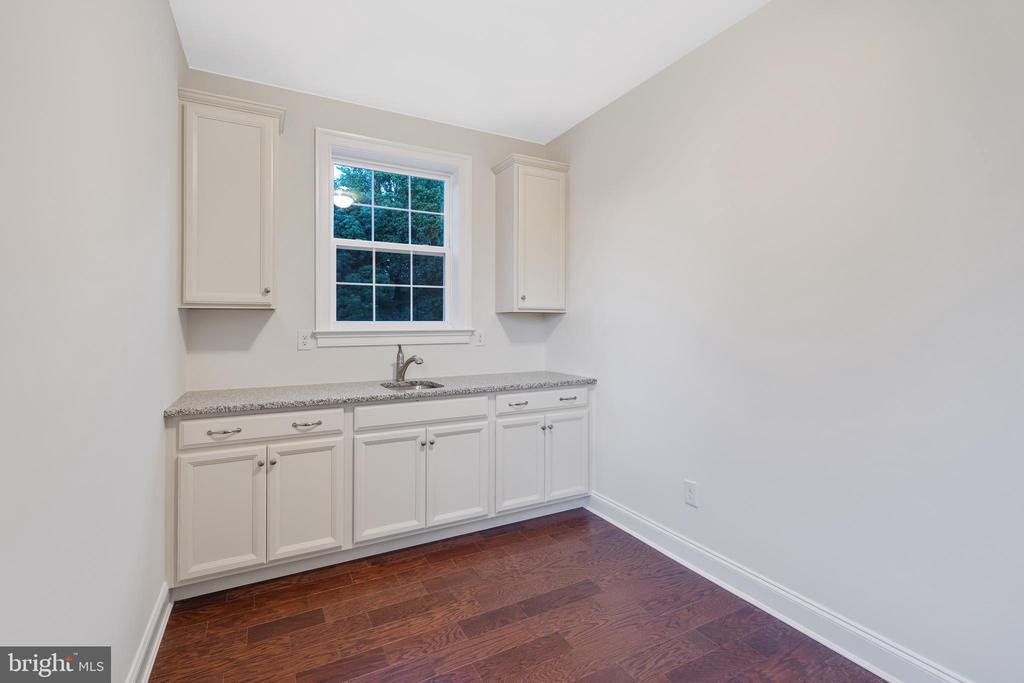 Residential in MIDDLETOWN 4