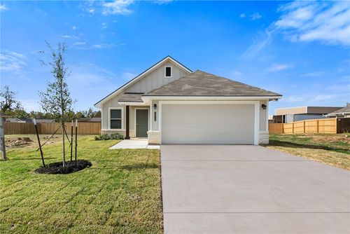 1215 High St, Navasota, TX, 77868-5415 | Card Image