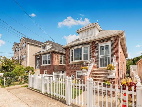 410 Revere Ave, Bronx, NY, 10465-2922 | Card Image