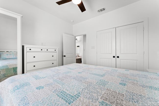 1101 Persimmon Pass, House other with 3 bedrooms, 2 bathrooms and null parking in Fischer TX | Image 33