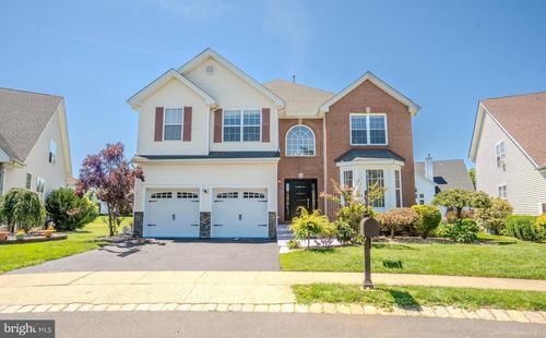 8 Jumping Brook Ct, MONROE TOWNSHIP, NJ, 08831-5122 | Card Image
