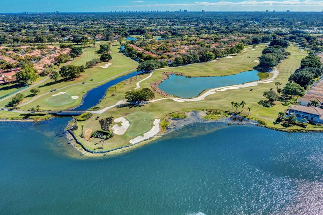 405 Brackenwood Ln S, Condo with 2 bedrooms, 2 bathrooms and null parking in Palm Beach Gardens FL | Image 60